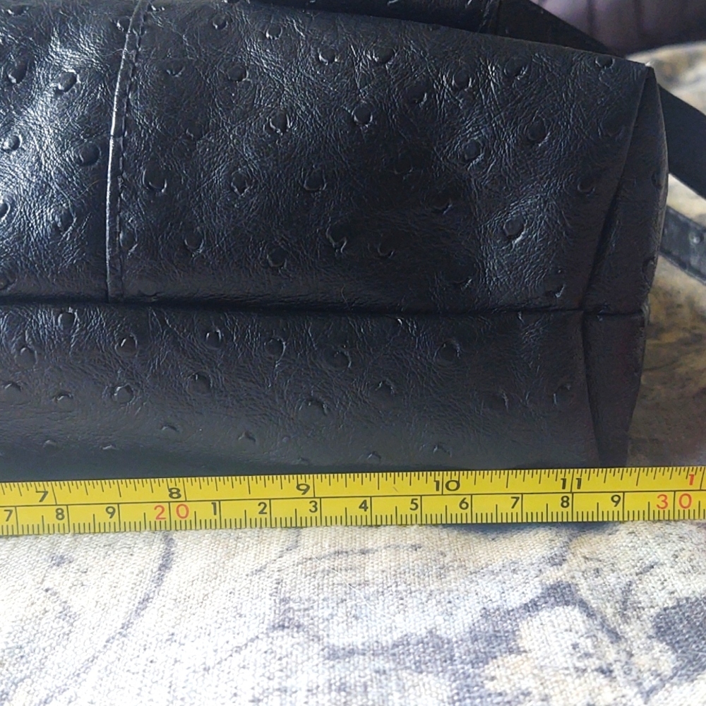 Faux Leather Ostrich Print Handbag - Picture 5 of 7